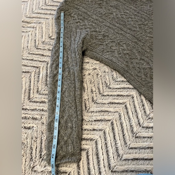 🧶Ralph Lauren Aran-Knit Alpaca/Wool-Blend Hand Knit Crewneck Sweater - Picture 10 of 10